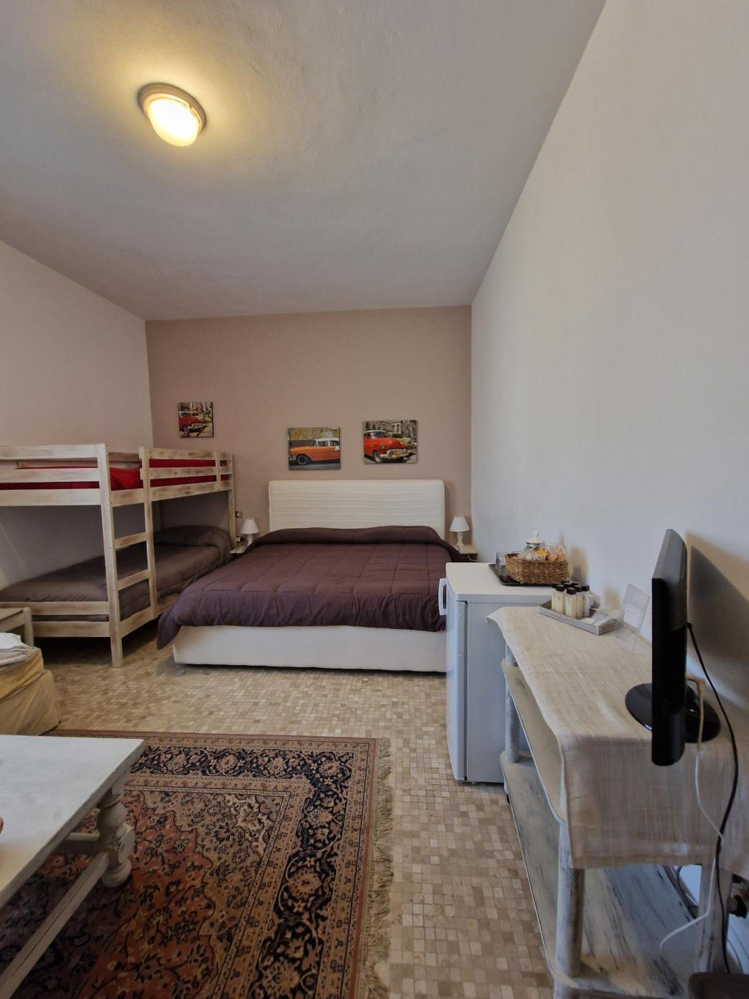 Camere Le Margherite Olbia Extérieur photo
