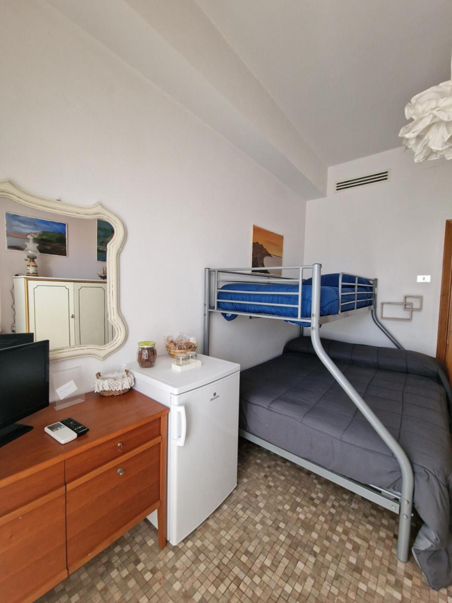 Camere Le Margherite Olbia Extérieur photo